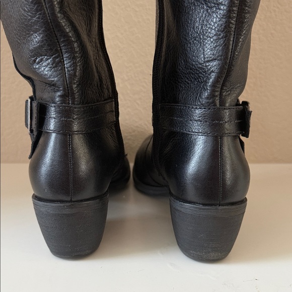 Nurture by Lamaze Black Over the Knee Boots - Picture 8 of 13